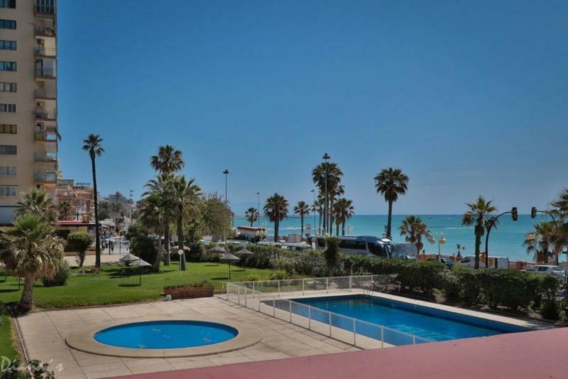 Estudio Frente Al Mar Benalmádena Exterior photo